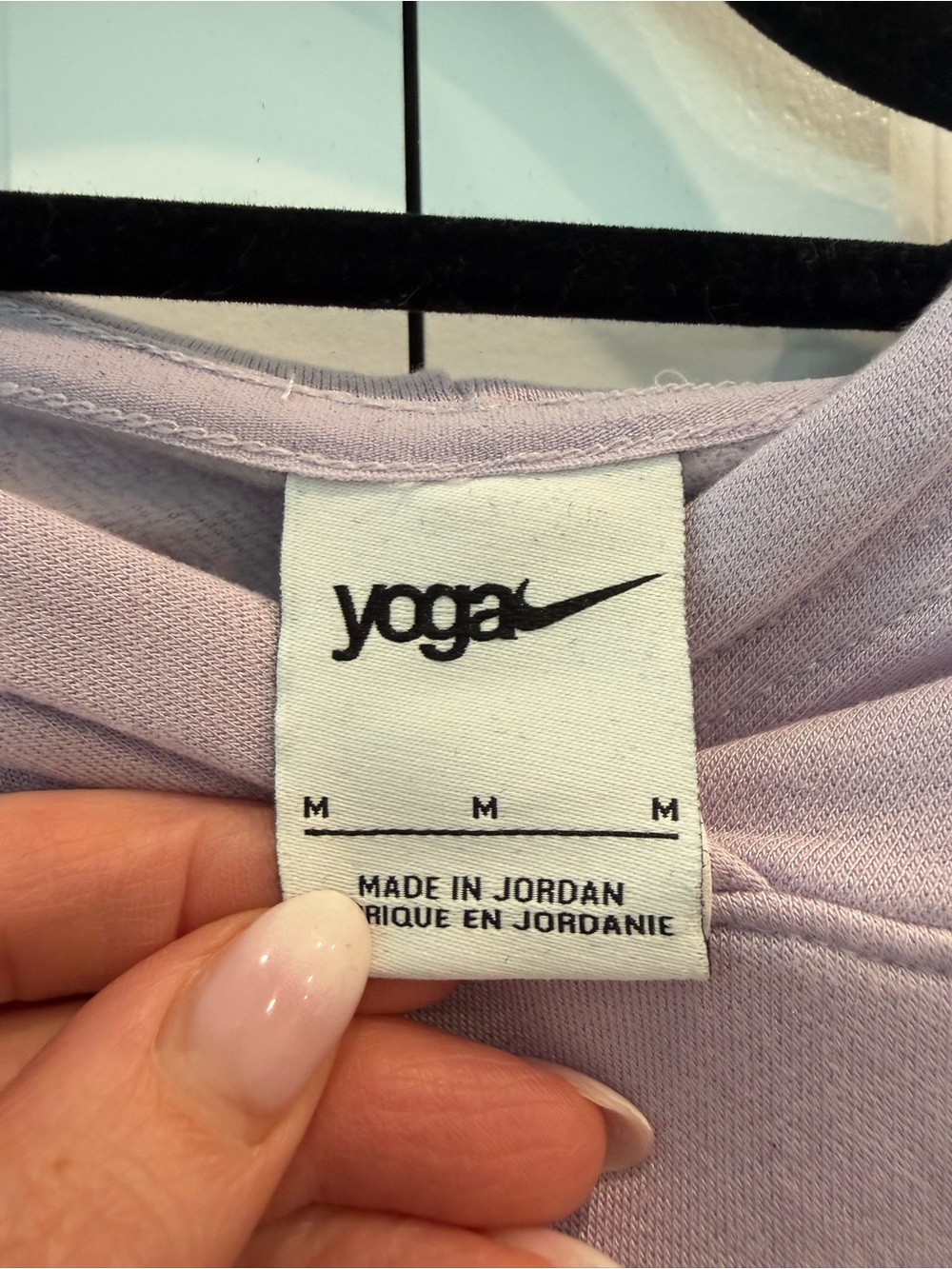 Nike Yoga Women’s Lavender Cropped Hoodie - Picture 3 of 4